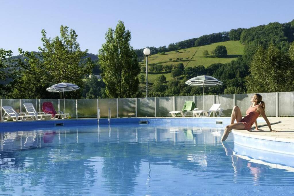 T 2 Dans village vacances 3 *** à Saint Geniez 2 piscines chauffée  Pierrefiche  Extérieur photo